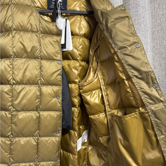 Taion Crew Neck Button Down Jacket L NWT Olive / Beige - Picture 4 of 5